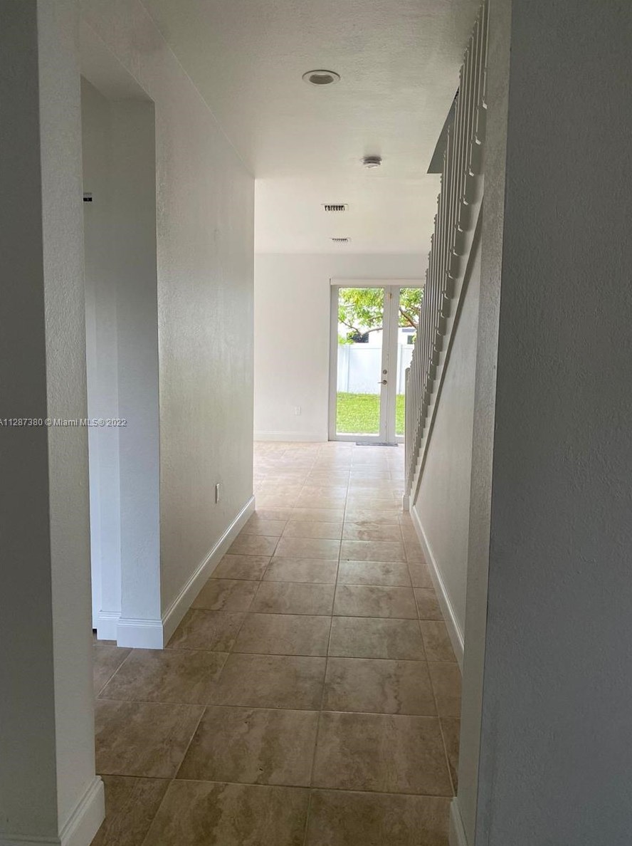 16982 90th Ter, Miami FL  33196-4853 exterior