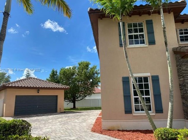 16982 Sw 90th Ter, Miami, FL 33196
