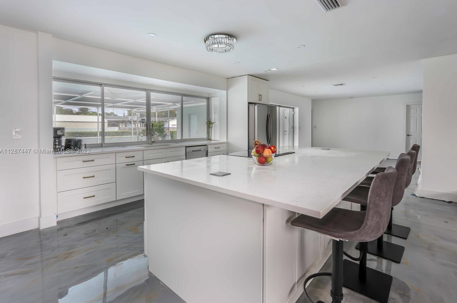 5017 Roosevelt St, Hollywood, FL 33021