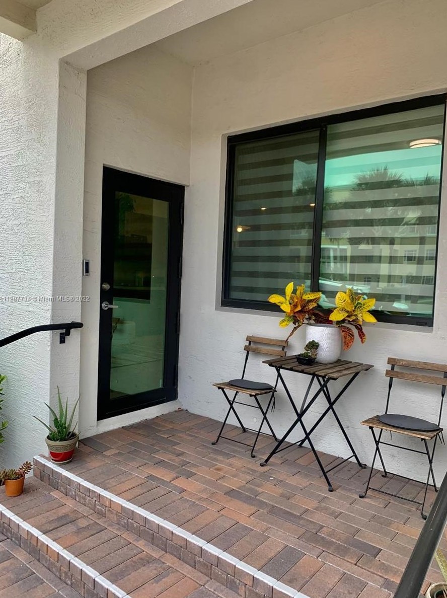 8265 Nw 41st St #c-108, Miami, FL 33166