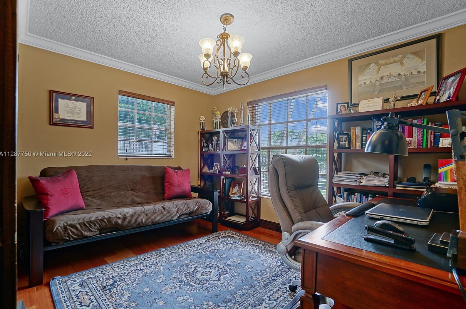 1315 92 Ct, Miami FL 33189-2467 exterior