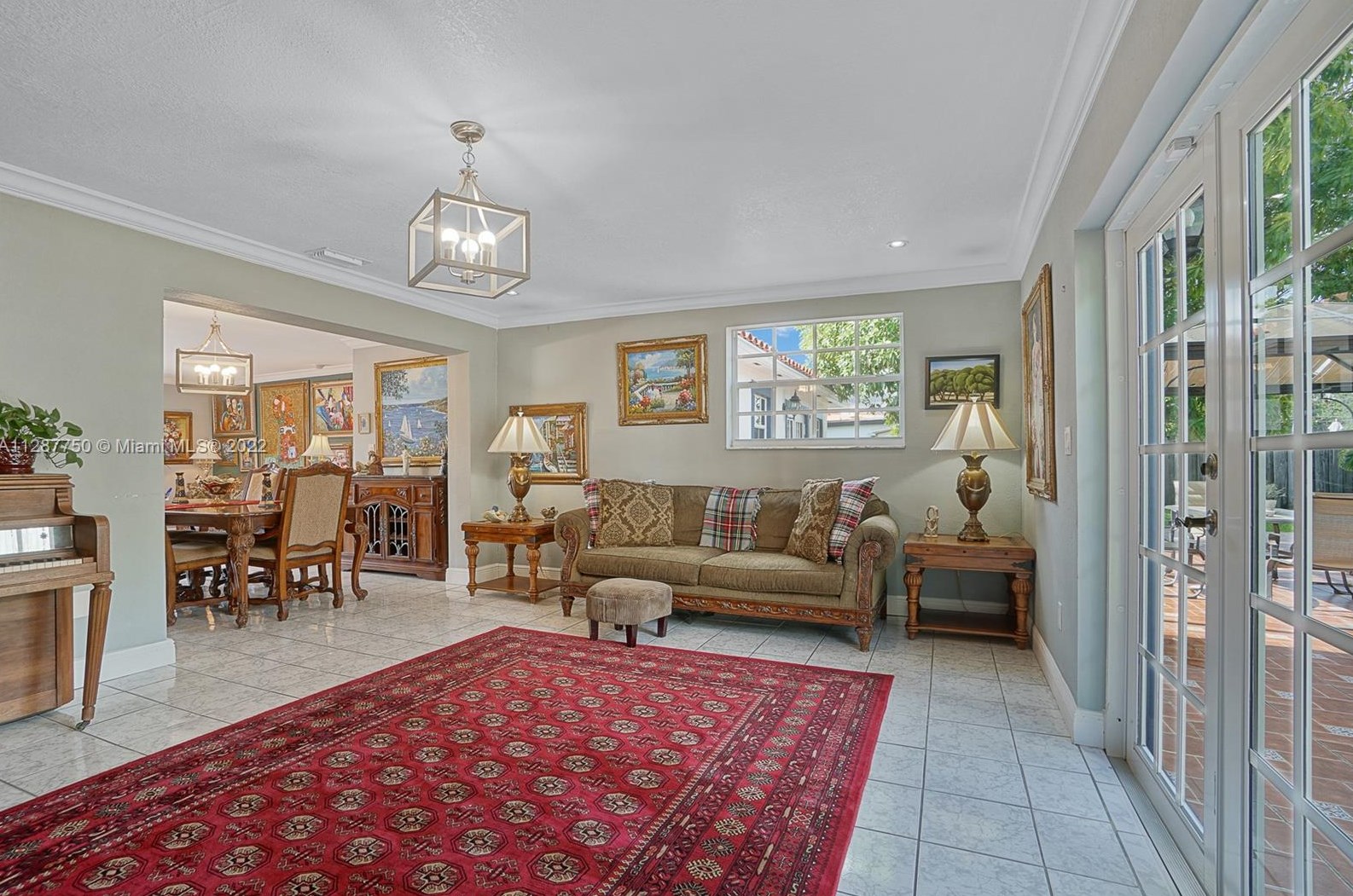 1315 92 Ct, Miami FL 33189-2467 exterior