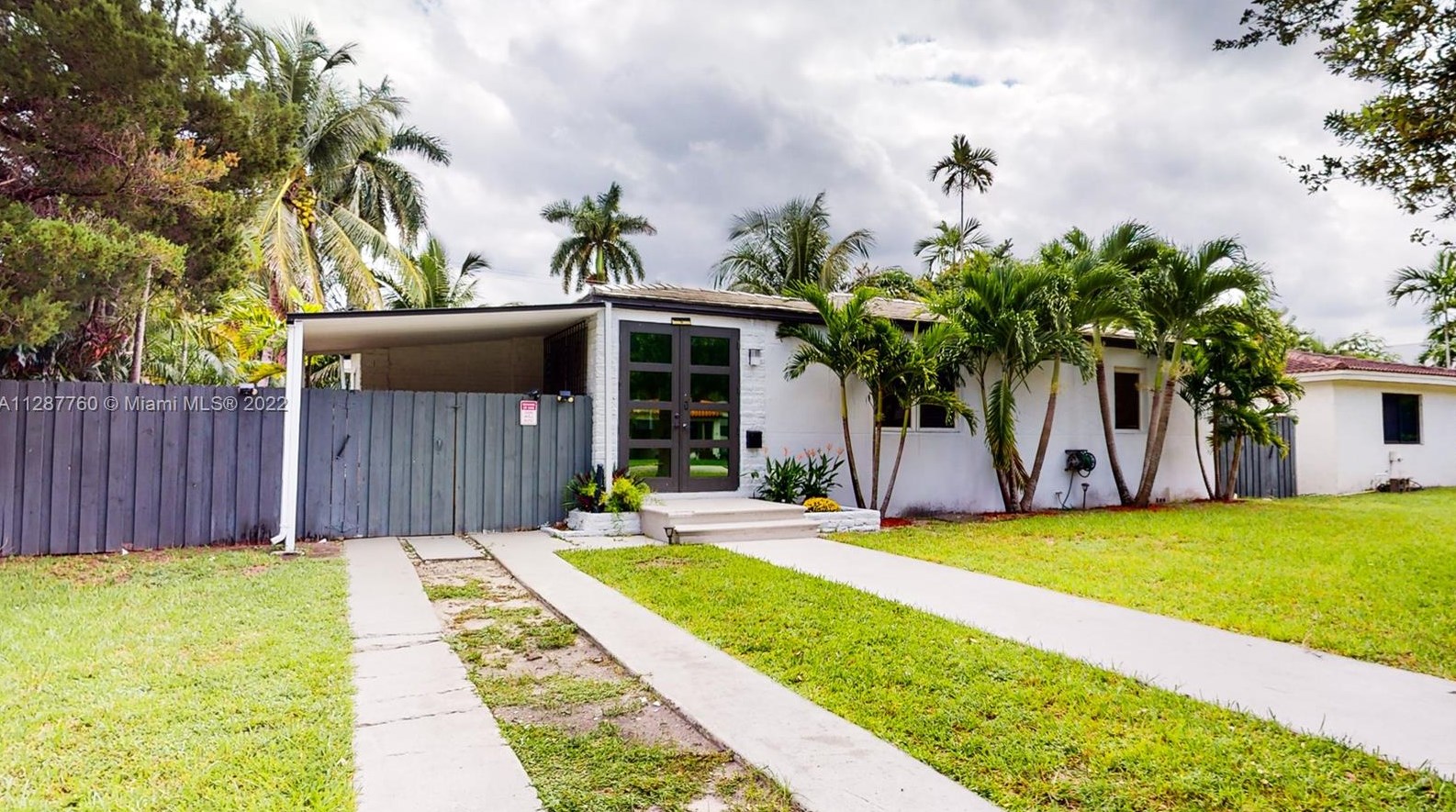 617 La Villa Dr, Miami, FL 33166-6029