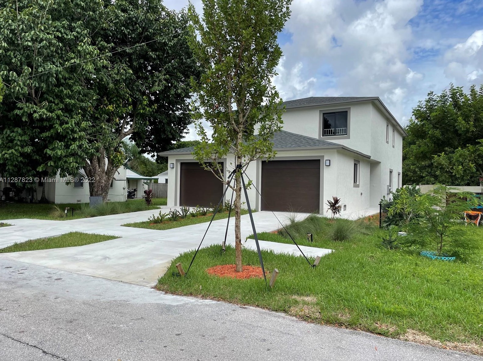 5747 Garfield St, Hollywood, FL 33021-5151