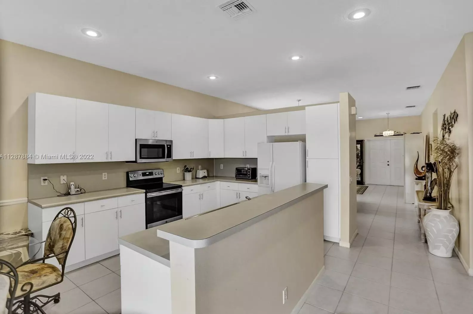 4255 39th Pl, Pompano Beach, FL 33073-4403