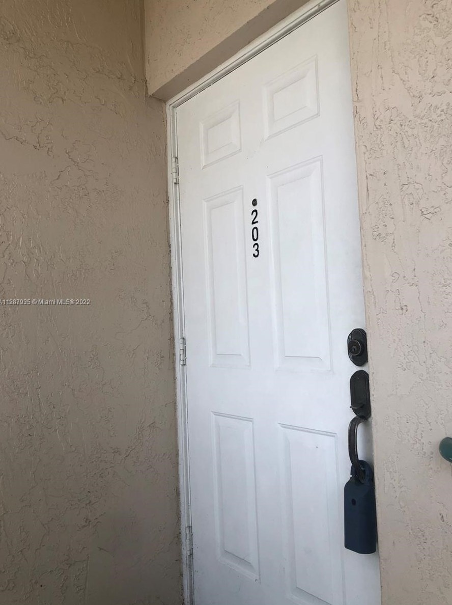 2200 Nw 78th Ave #203, Hollywood, FL 33024