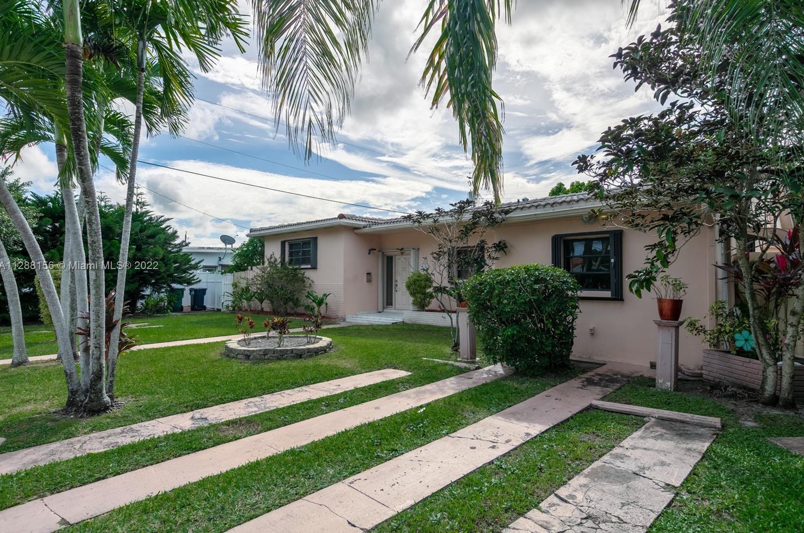 1910 84th Ave, Miami, FL 33155-1120