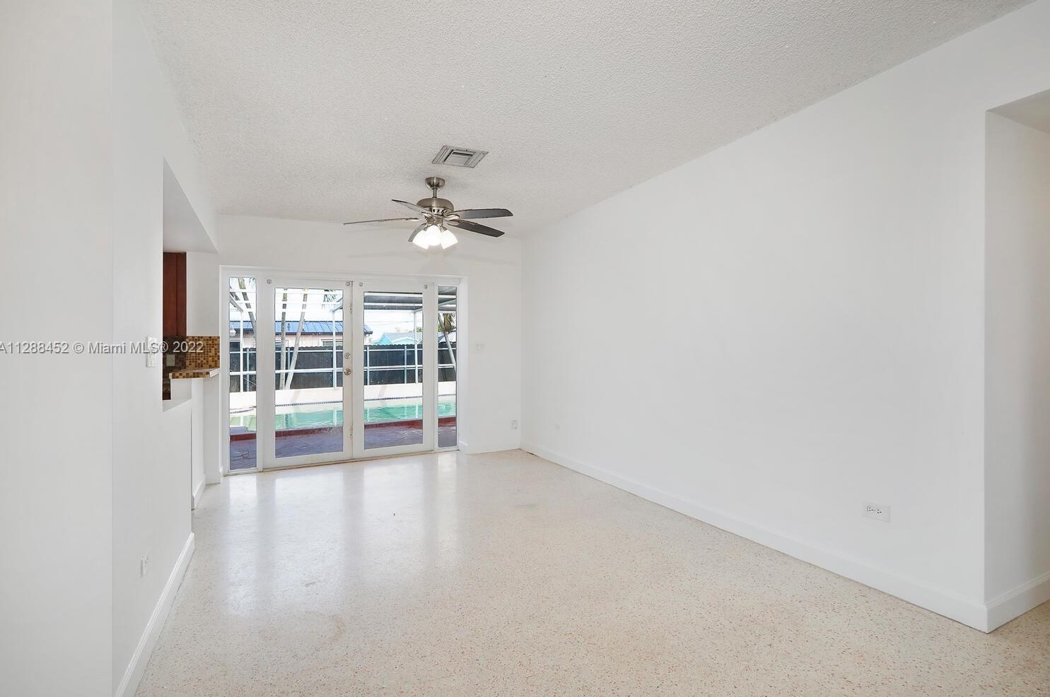 9821 13th Ter, Miami FL  33174-2913 exterior