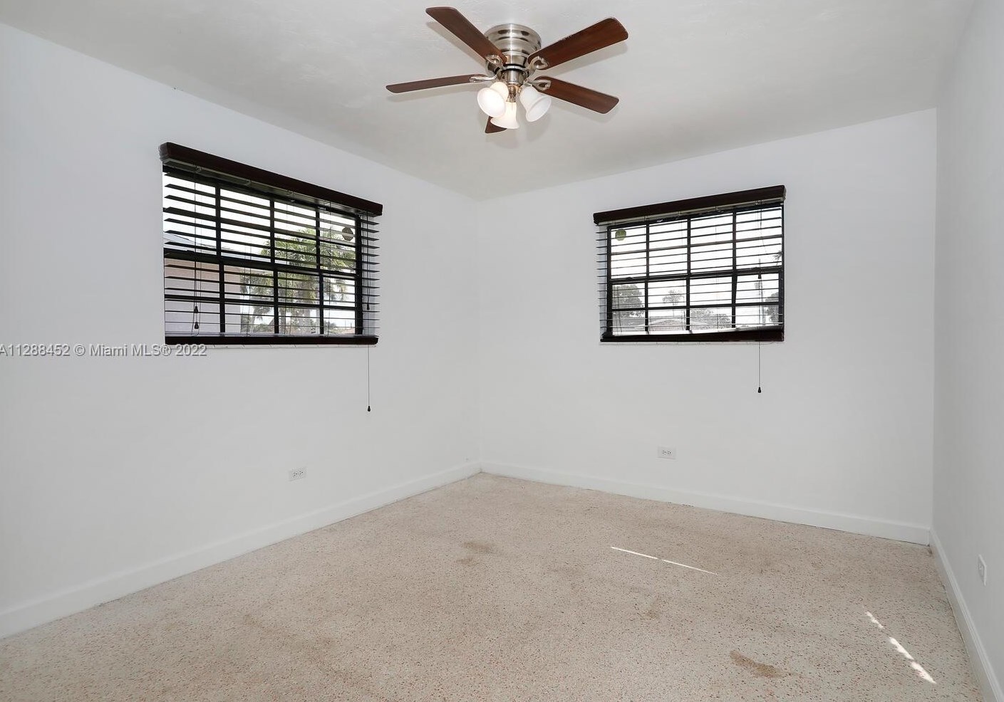9821 13th Ter, Miami FL  33174-2913 exterior