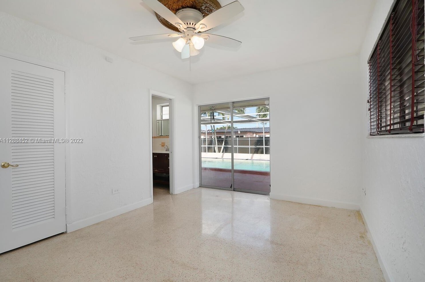 9821 13th Ter, Miami FL  33174-2913 exterior