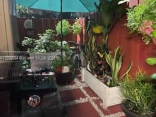 2319 W 60th St #d106, Hialeah, FL 33016