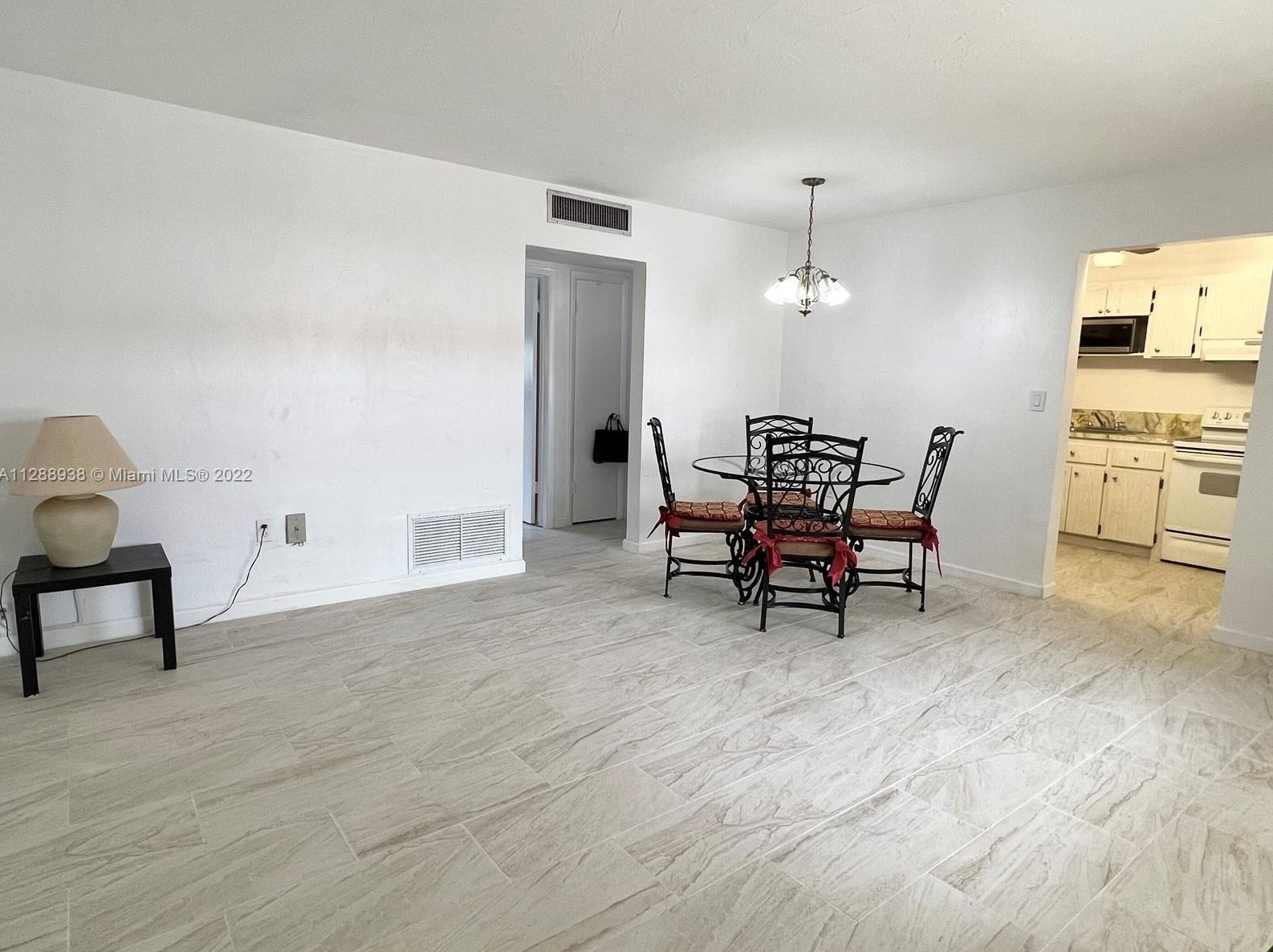 3881 W Flagler St #313, Miami, FL 33134