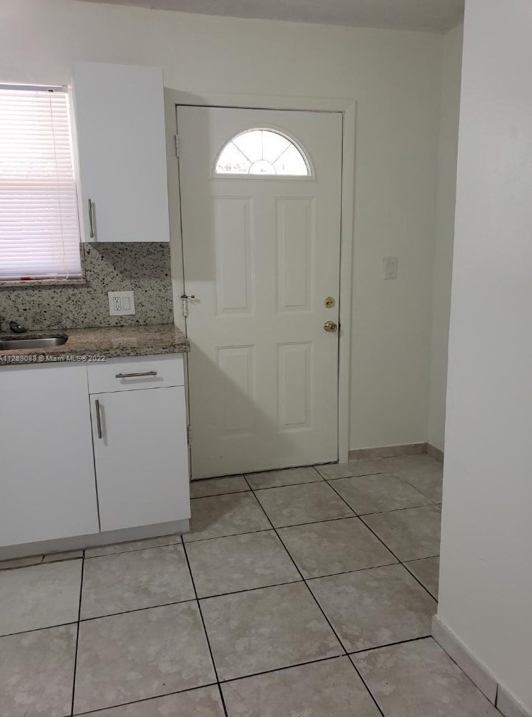 1845 15th St, Miami, FL 33125-2201