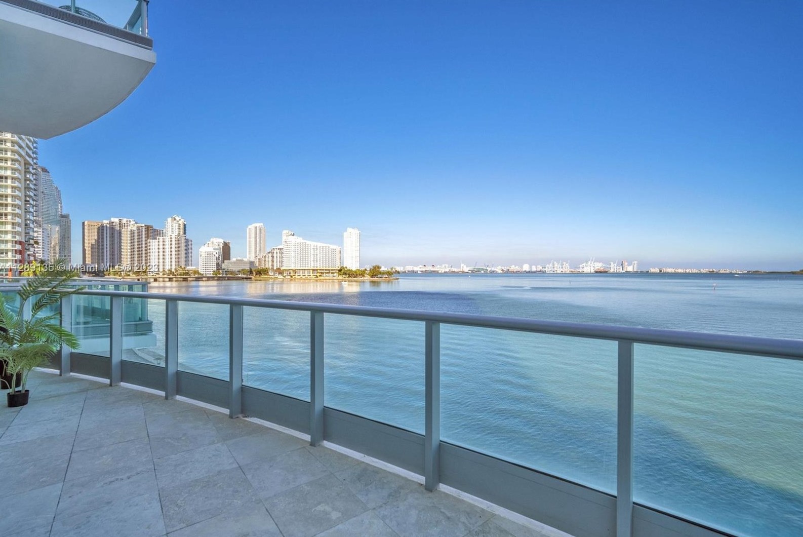1331 Brickell Bay Dr, Miami FL  33131-3690 exterior