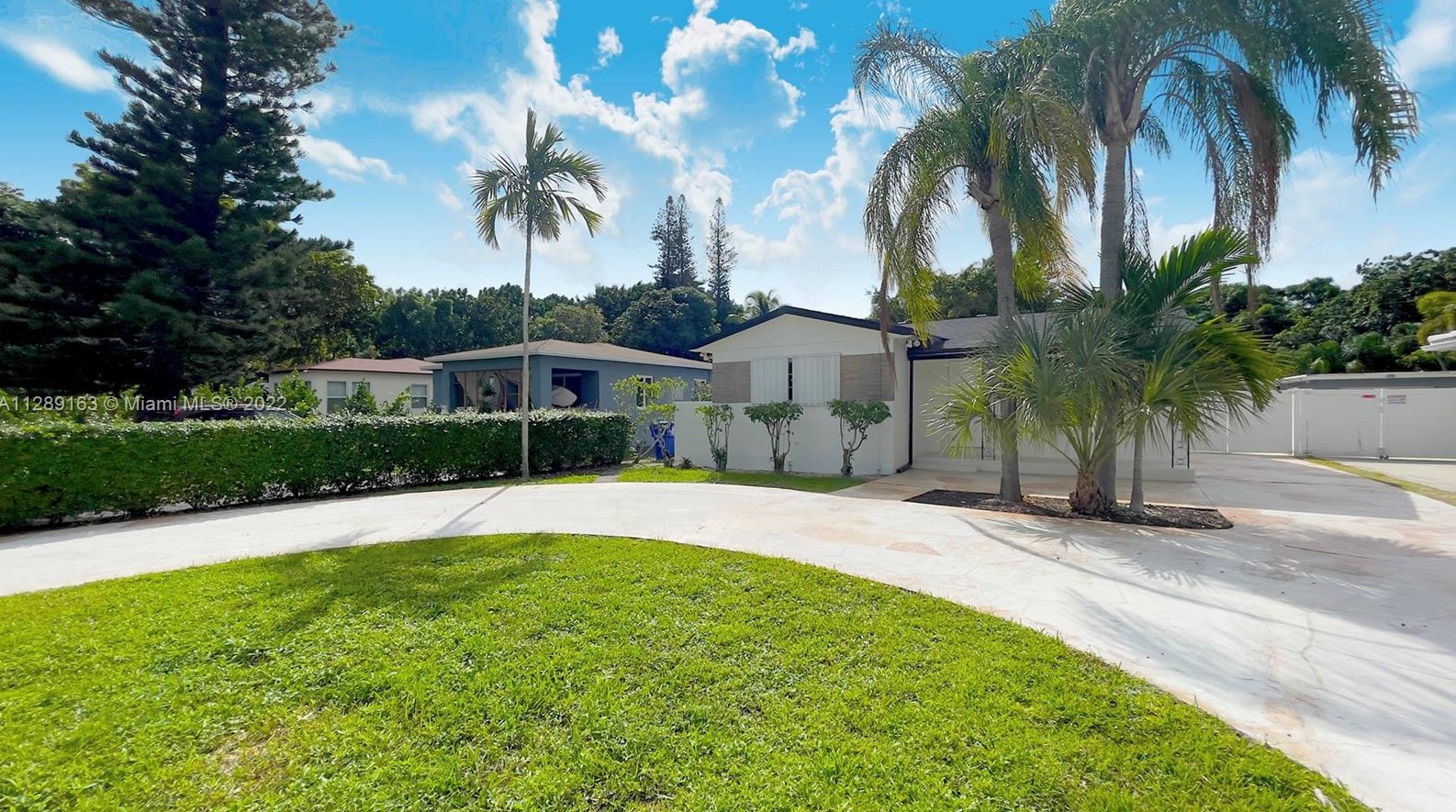 2442 Monroe St, Hollywood, FL 33020-5331