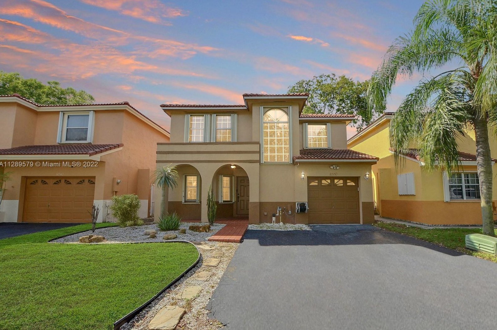 11550 Open Ct, Hollywood, FL 33026-1151