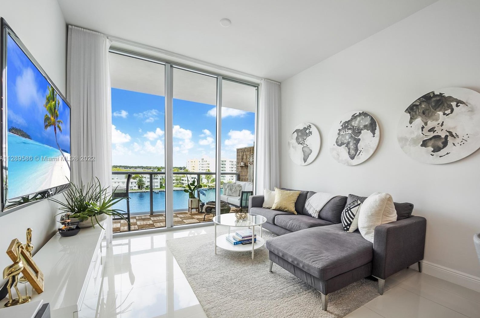 7930 East Dr #606, Miami, FL