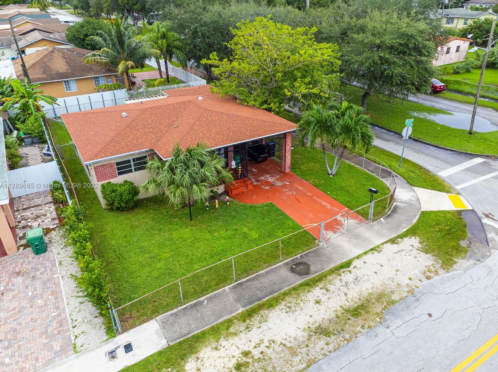 13874 23rd Ave, Miami, FL 33054-4010
