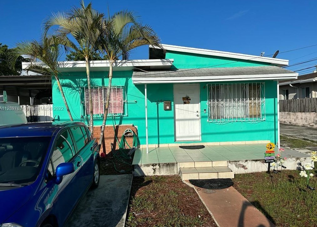 228 46th Ave, Miami, FL 33126-5364
