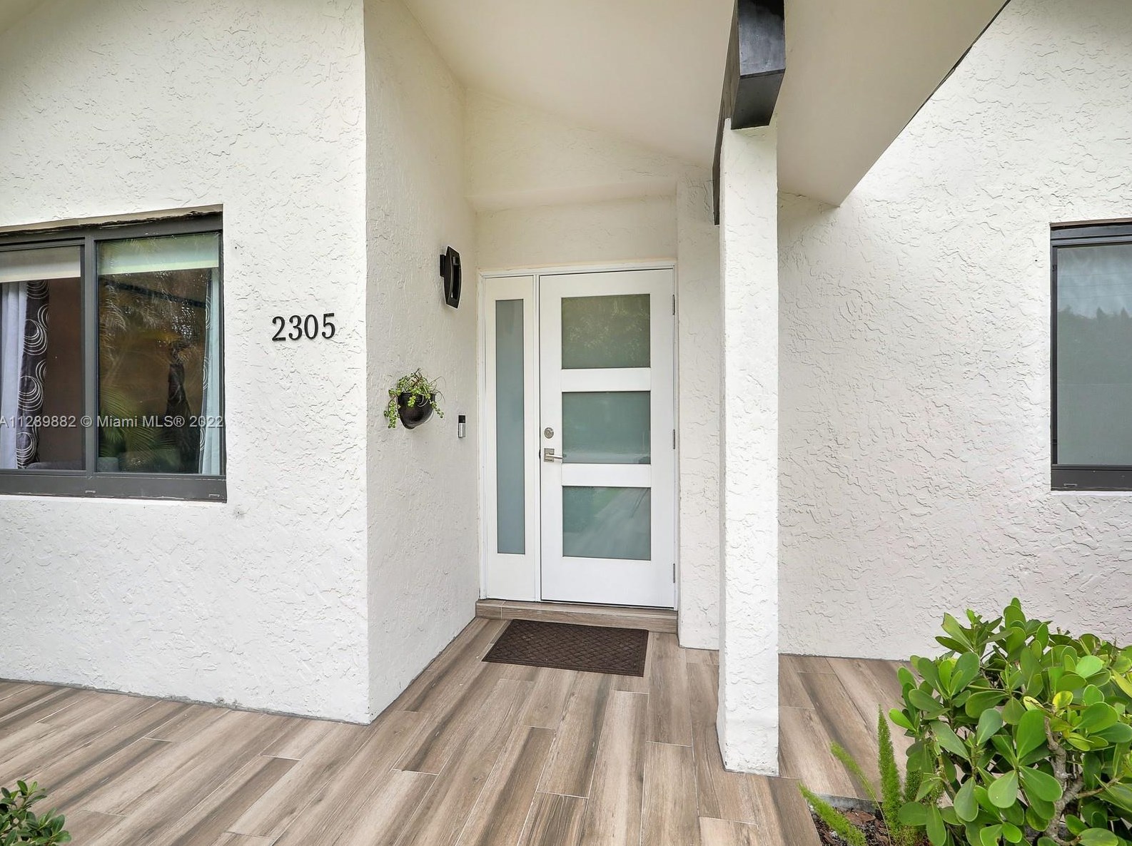 2305 62nd Ct, Miami, FL 33155-2028