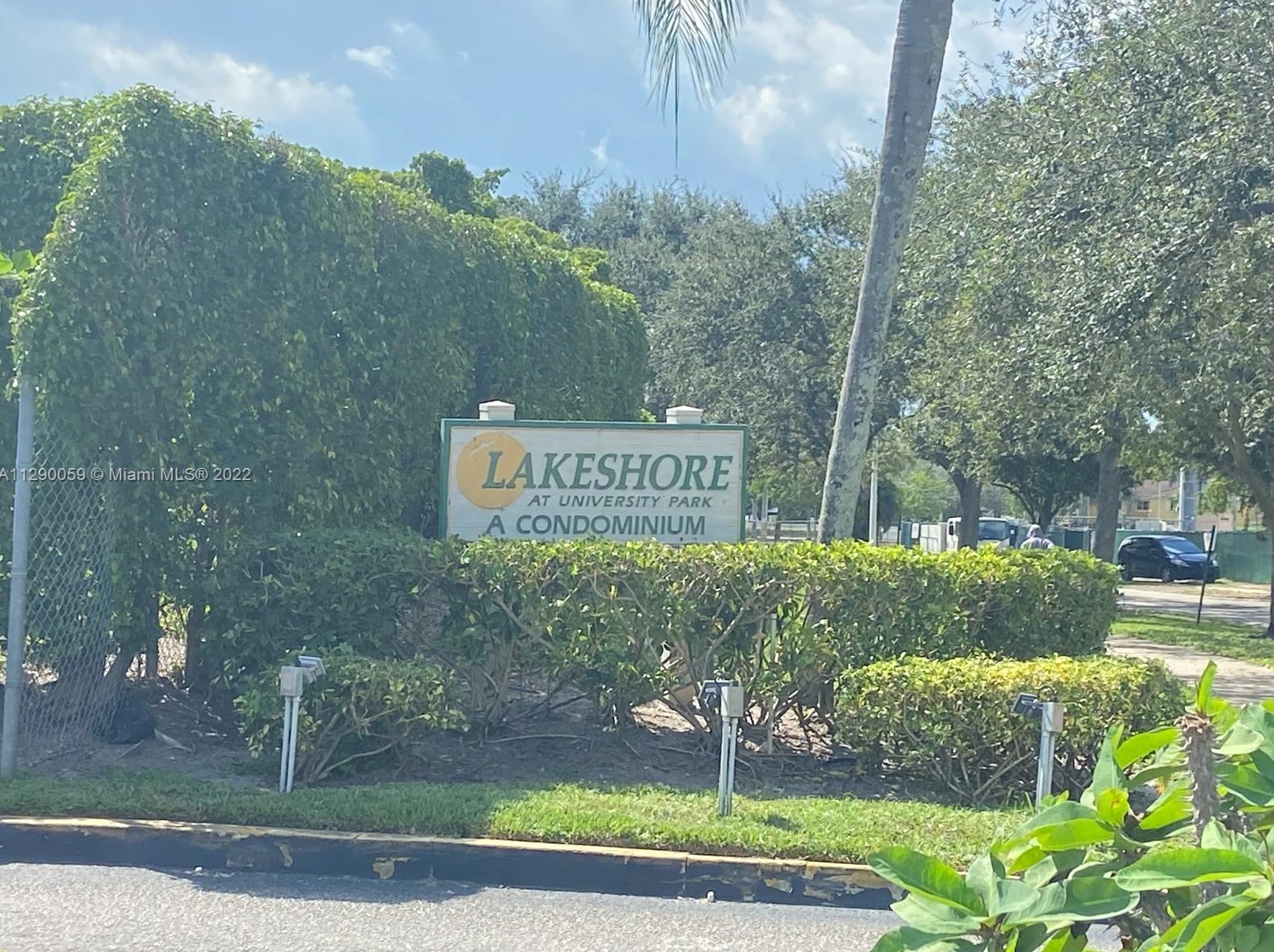 8720 N Sherman Cir #106, Hollywood, FL 33025