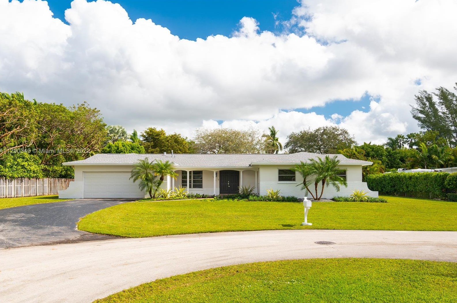 12423 107th Ct, Miami, FL 33176-4605