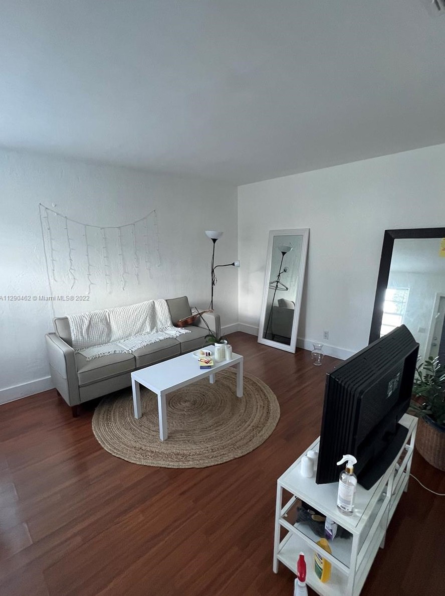 850 81st St #3, Miami, FL 33141