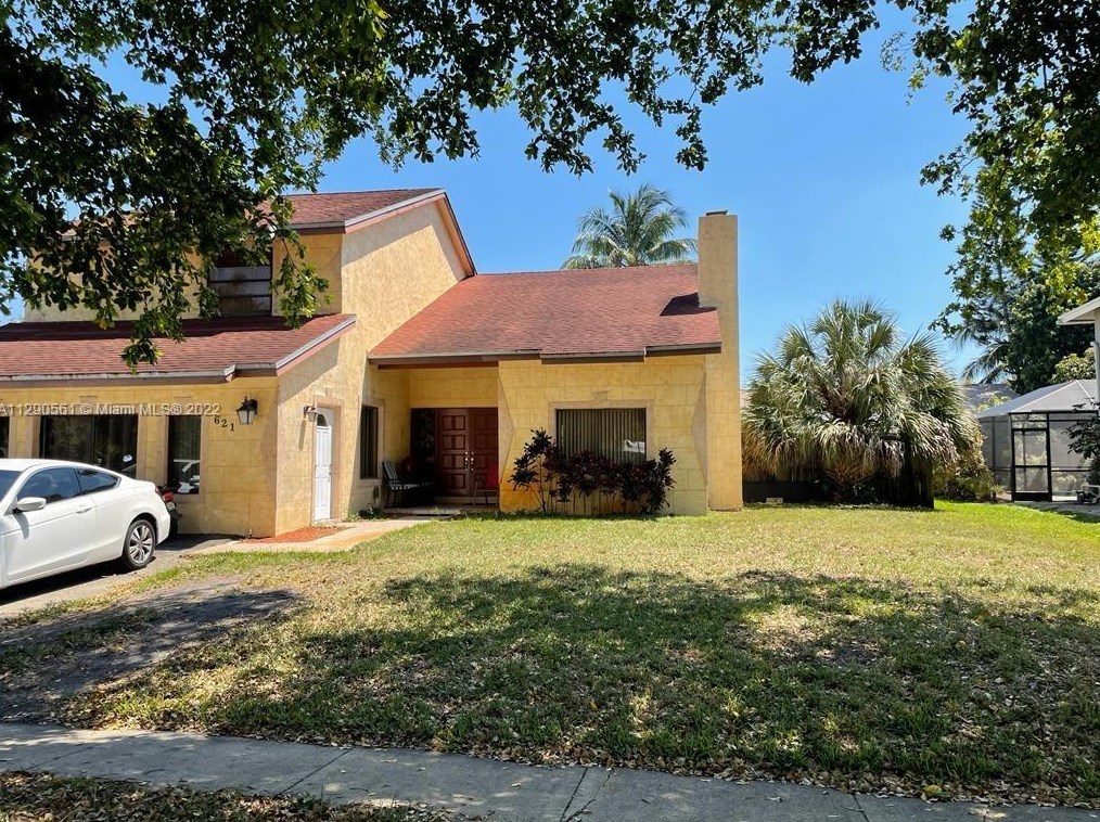 621 96th Ave, Hollywood, FL 33025-1103