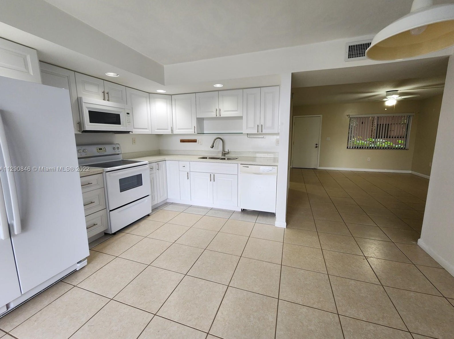 8520 Sw 133rd Avenue Rd #123, Miami, FL 33183