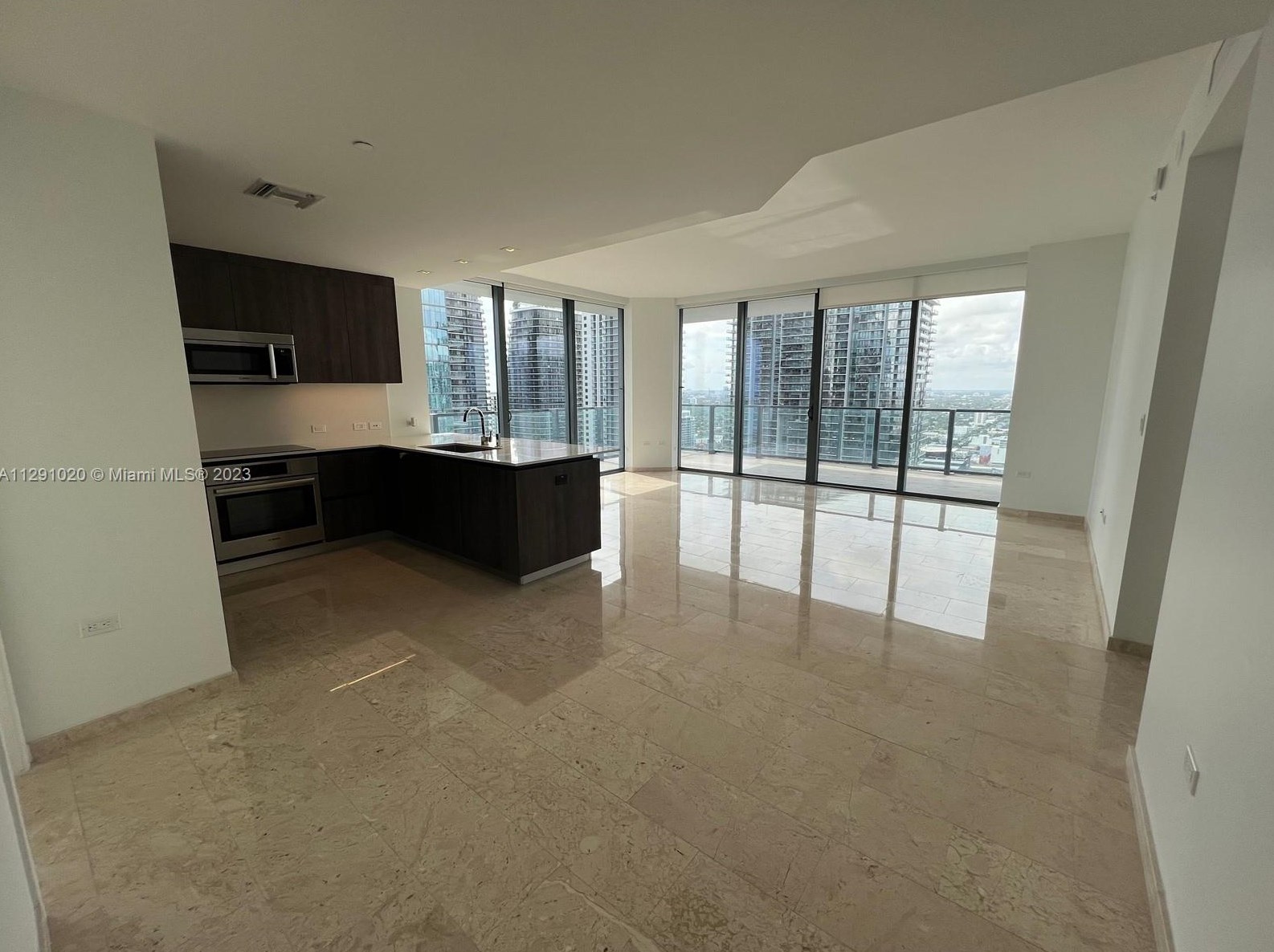 68 6th Street Se #3202, Miami, FL 33131