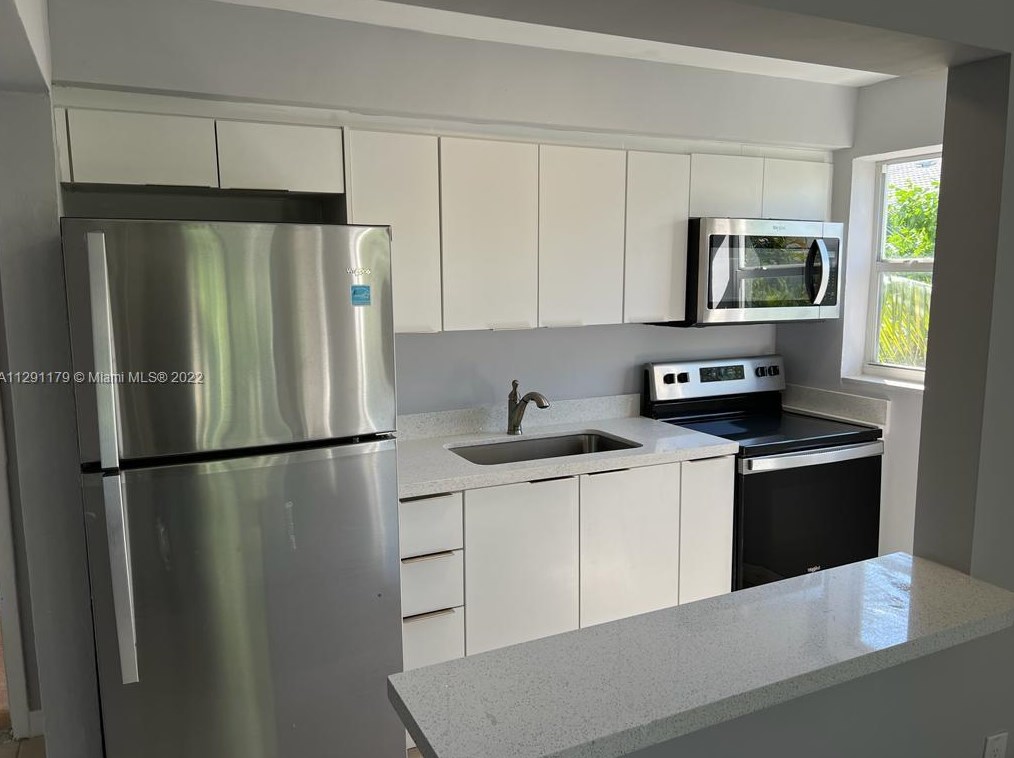 7820 Ne Bayshore Ct #209, Miami, FL 33138