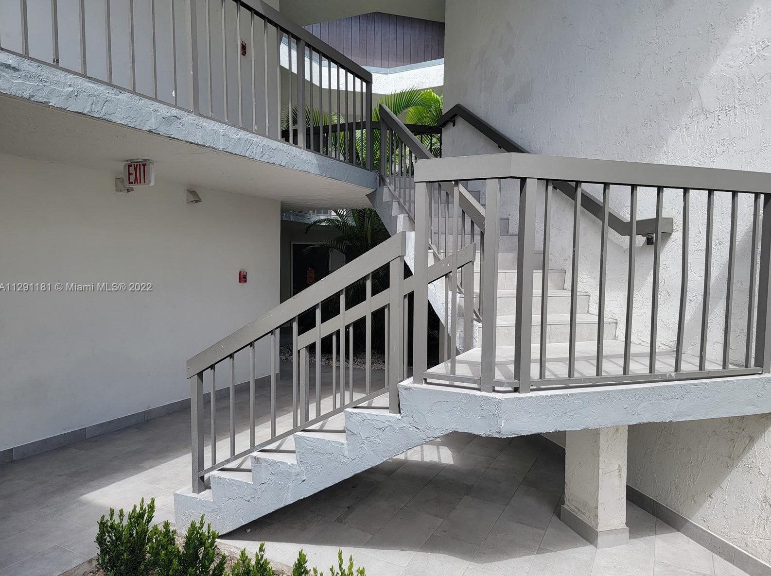 9421 Fontainebleau Blvd # 203-35, Miami, FL