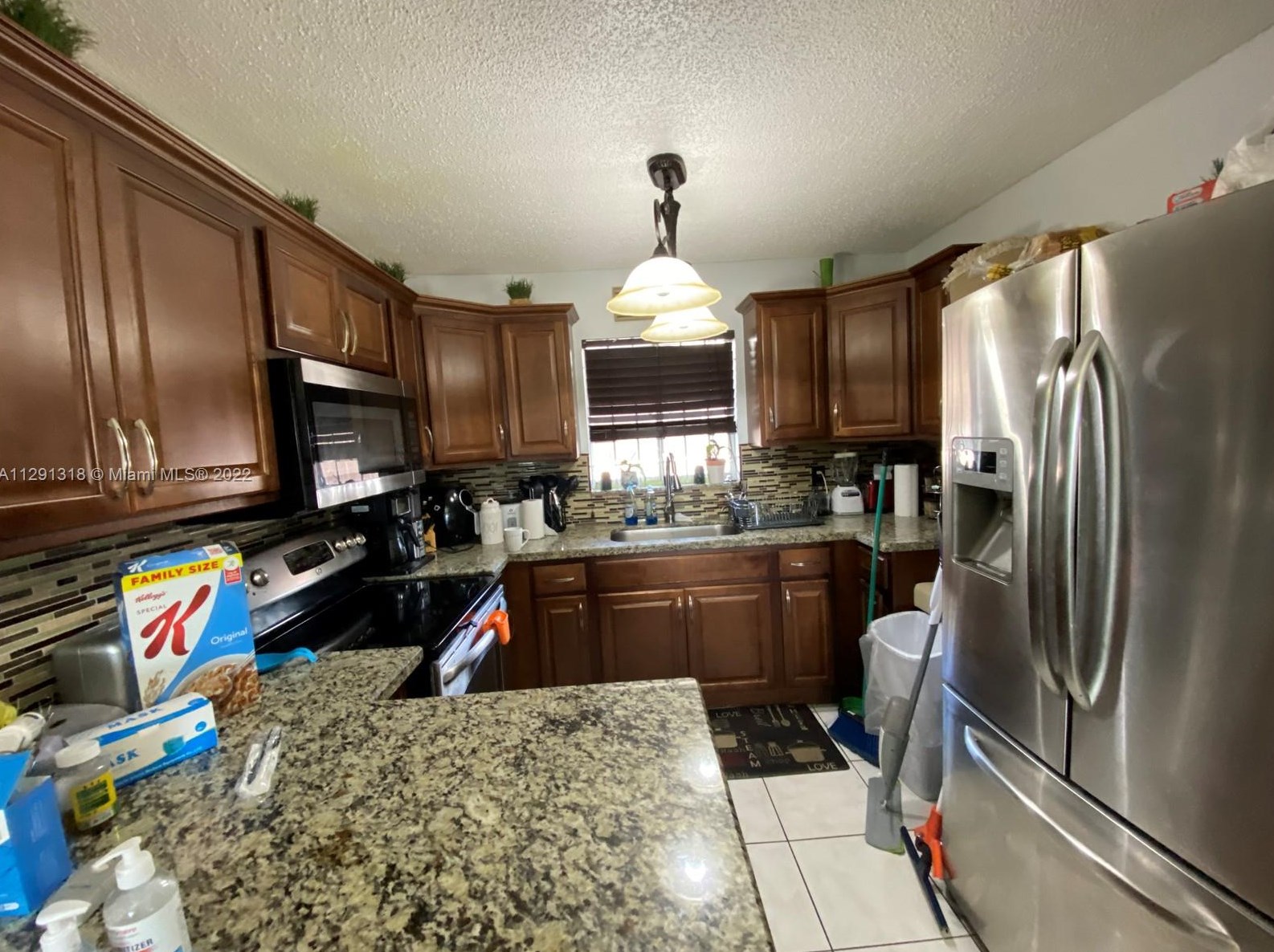 2925 W 80th St #202, Hialeah, FL 33018