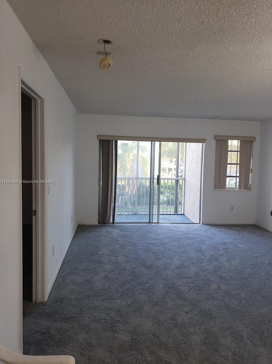 21133 85th Ave, Miami, FL 33189-3506