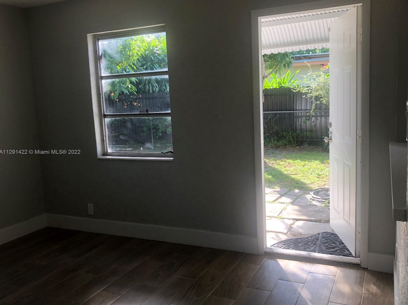 5462 172nd Ter, Miami FL  33055-3952 exterior