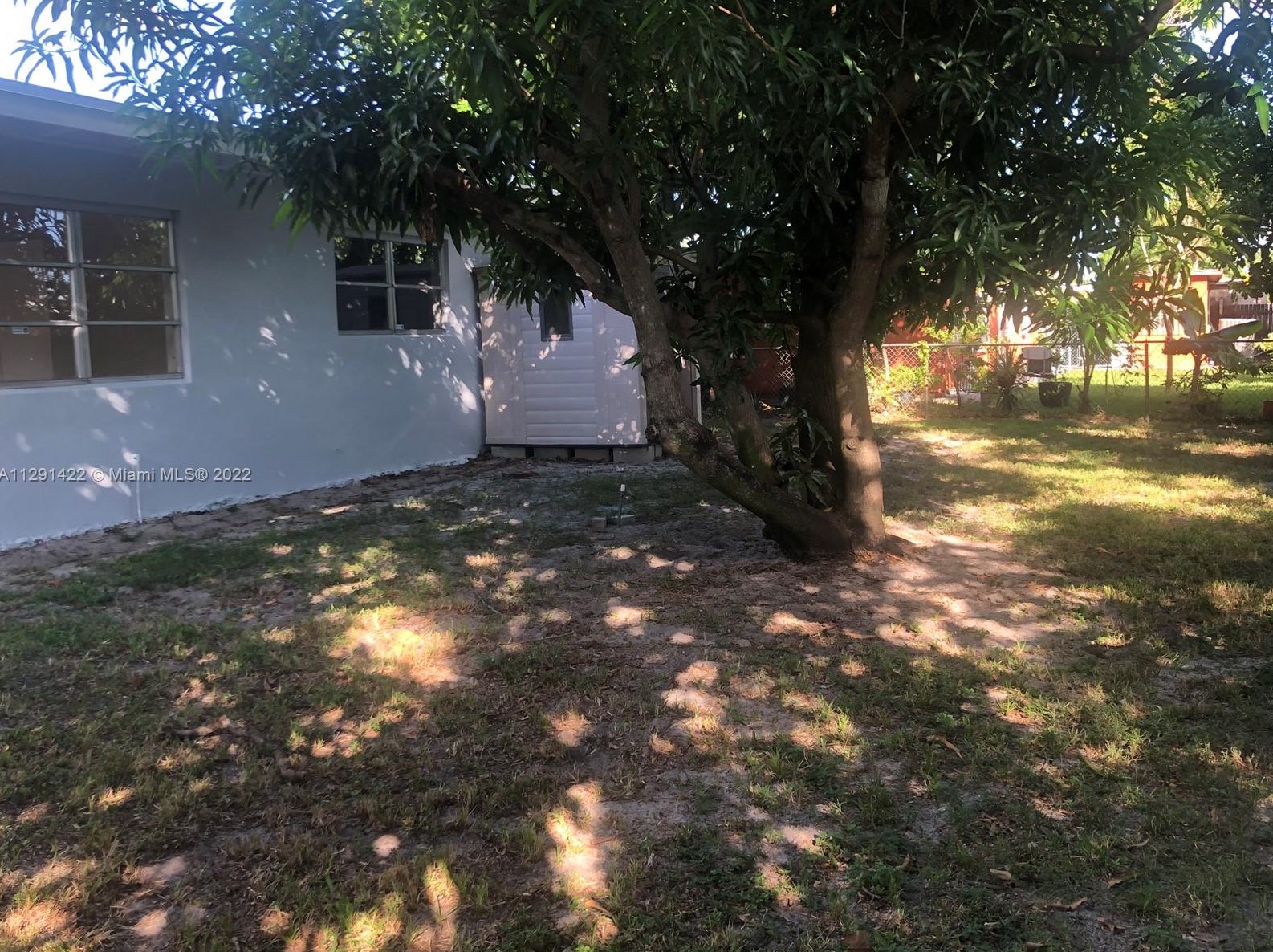 5462 172nd Ter, Miami FL  33055-3952 exterior