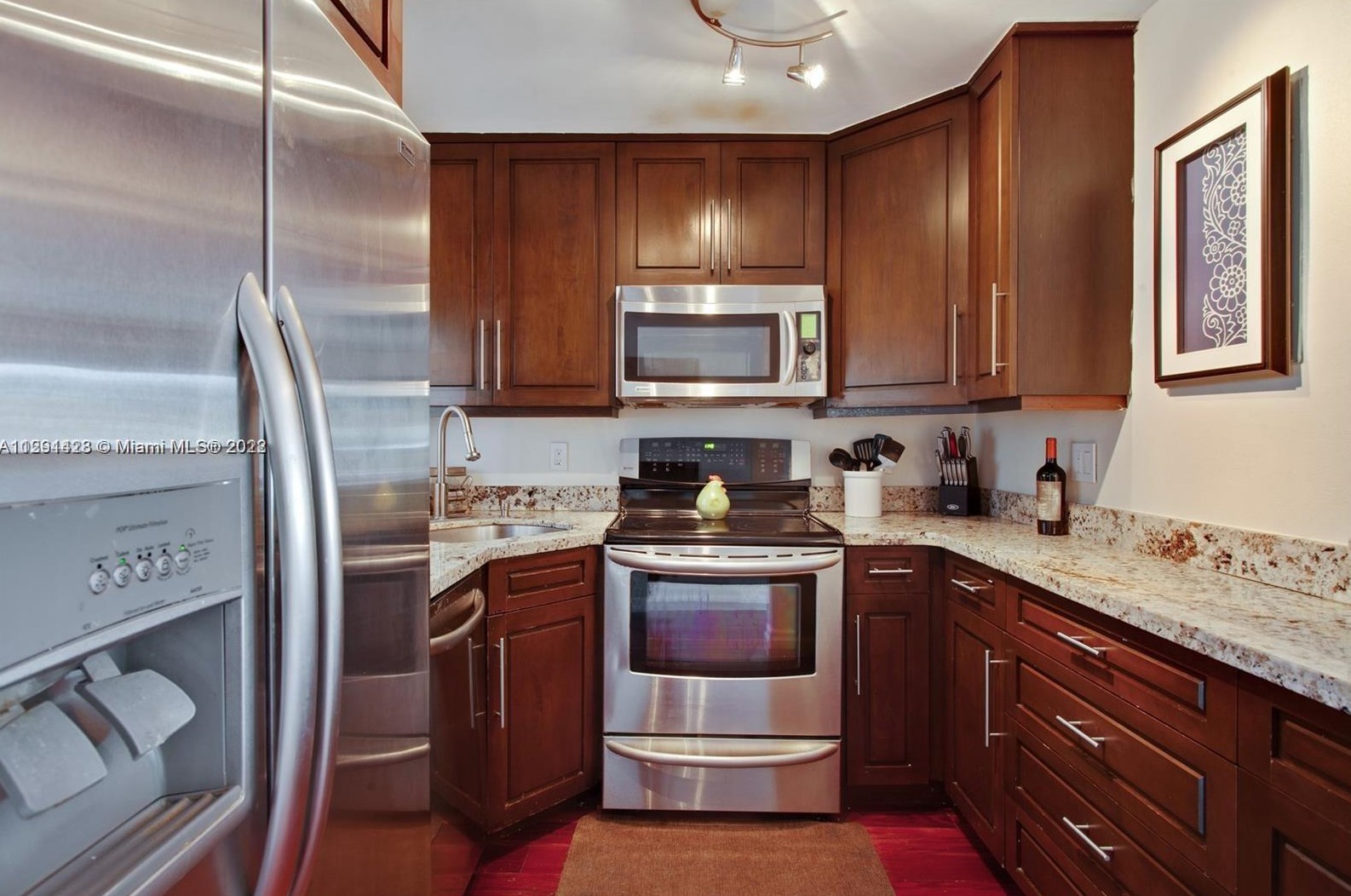 1610 Lenox Ave Apt 301, Miami, FL 33139