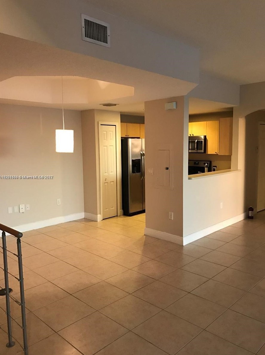 6340 Nw 114th Ave Apt 136, Miami, FL 33178