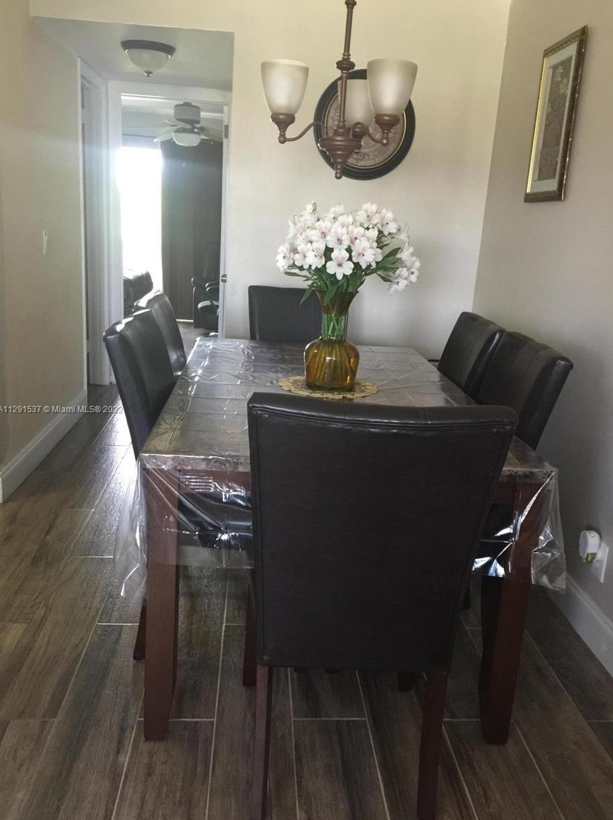 218 Windsor J #218, West Palm Beach, FL 33417