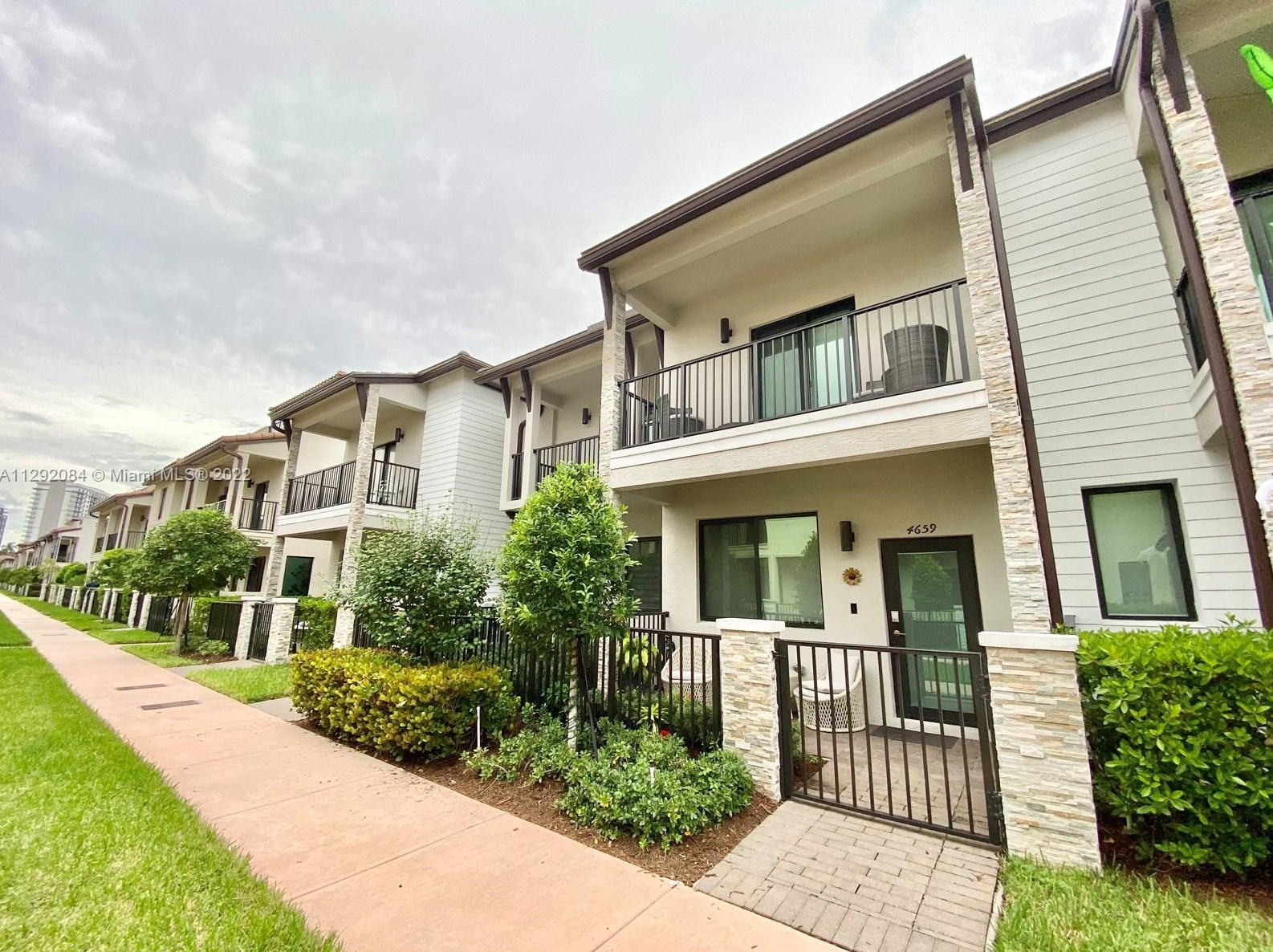 4659 Nw 83rd Path #4659, Miami, FL 33166