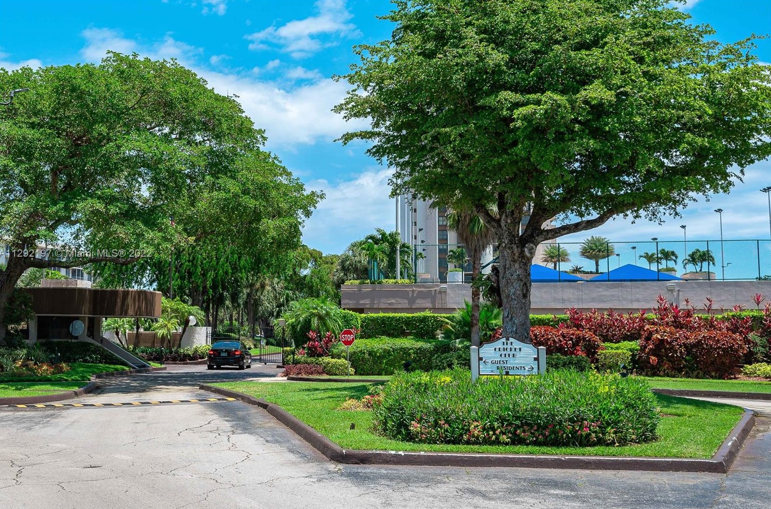 1800 114th St, Miami FL 33167-3520 exterior