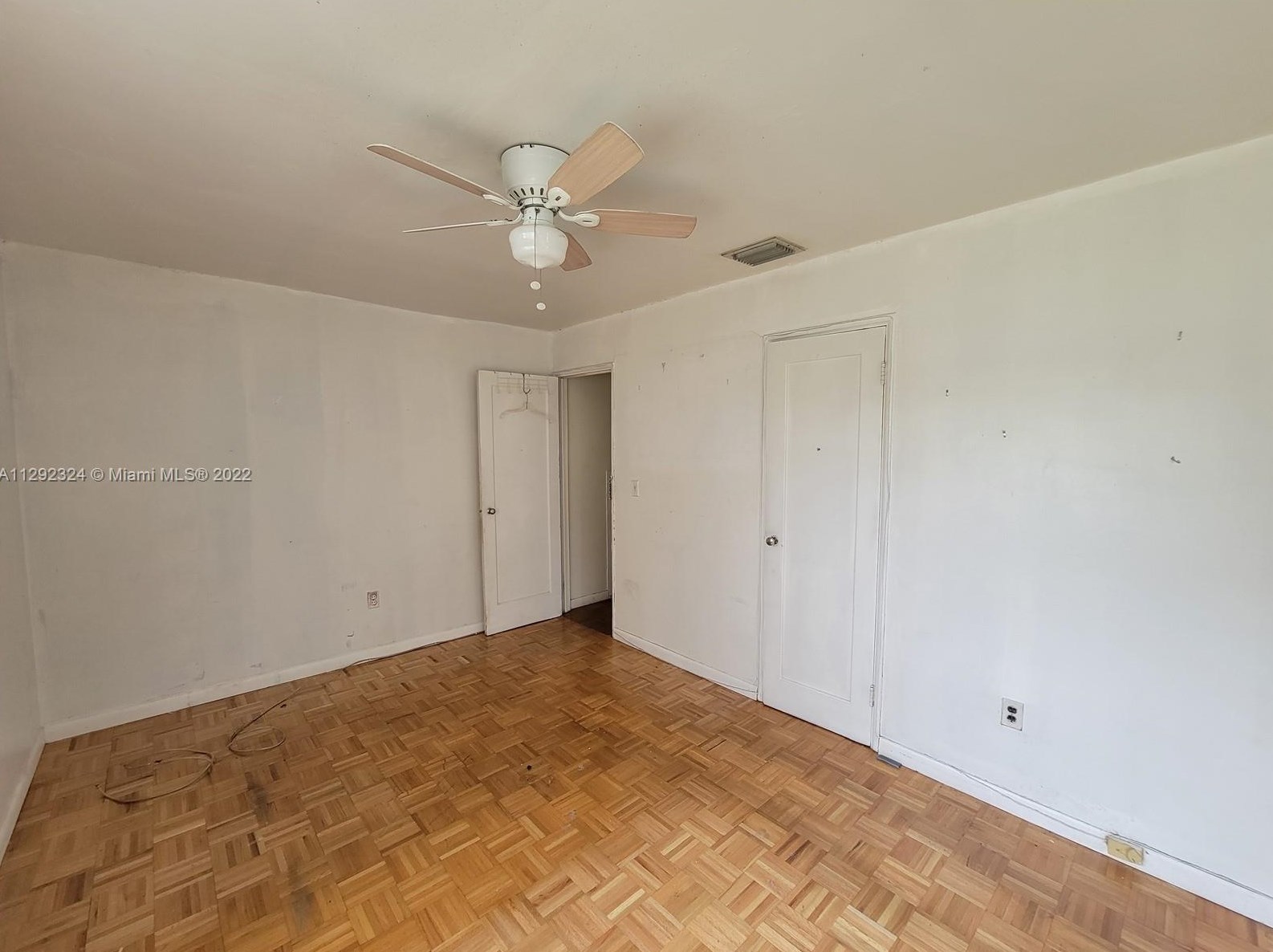 2281 81 Ter, Miami FL 33147-4838 exterior