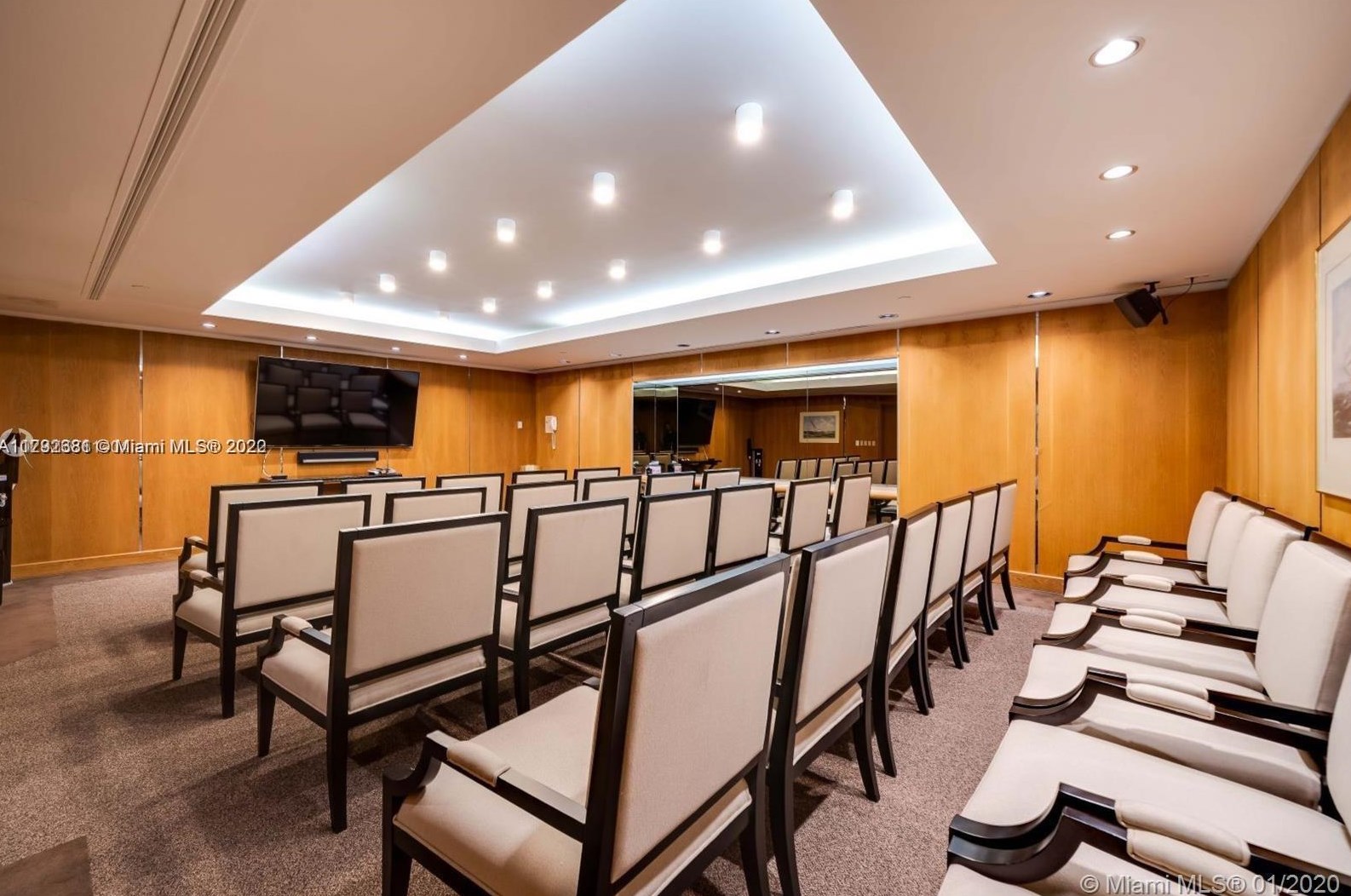 19667 Turnberry Way, Miami FL 33180-2796 exterior