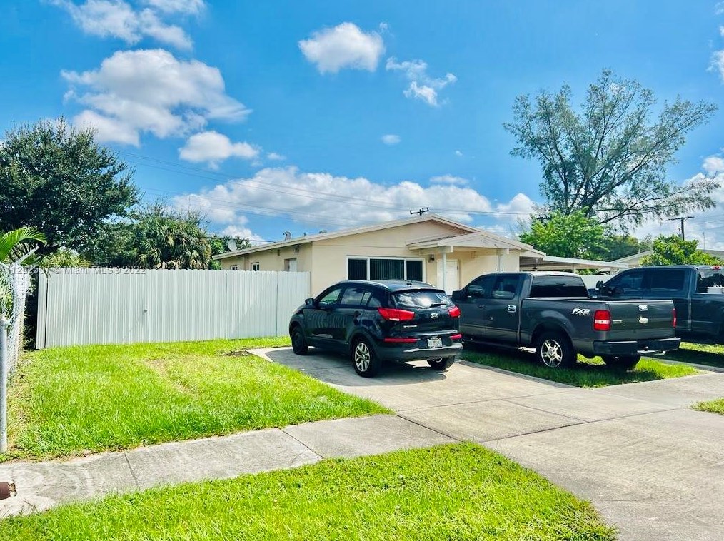 20721 32nd Pl, Miami, FL 33056-1341