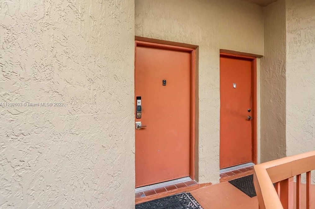 10241 9th Street Cir, Miami FL 33172-3264 exterior