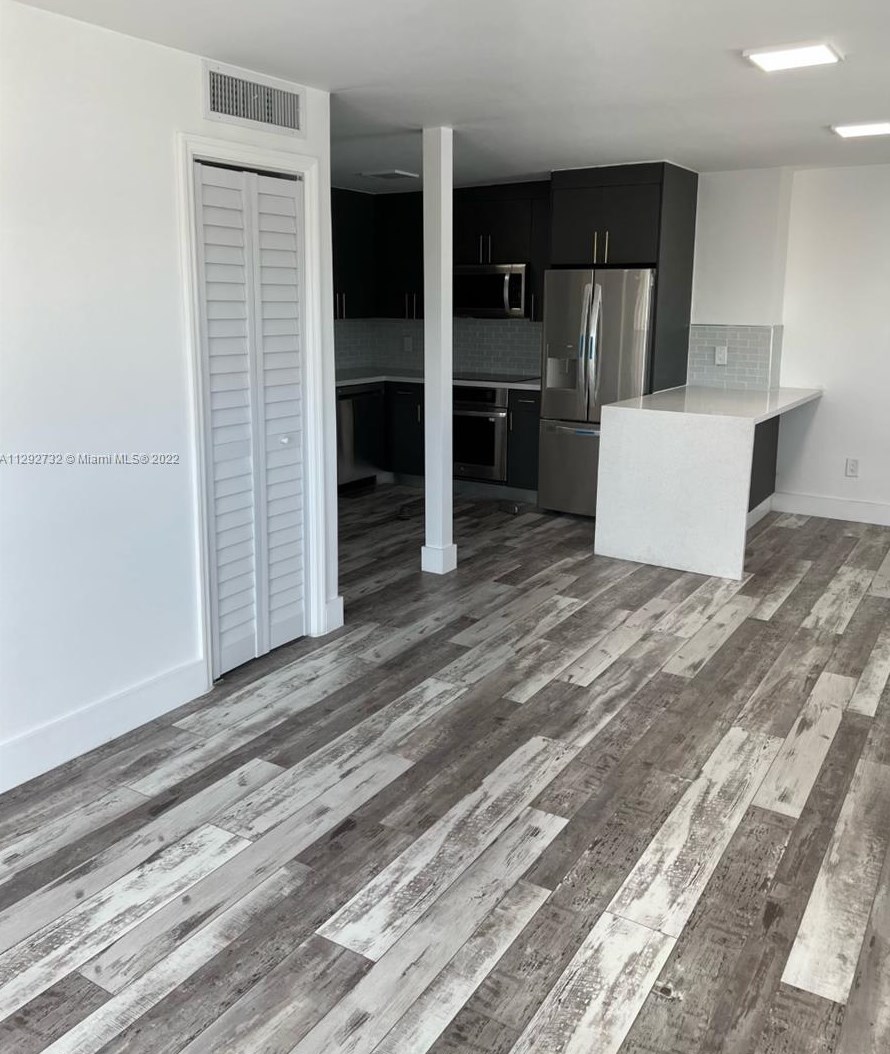 3755 Ne 167th St #31, Miami, FL 33160