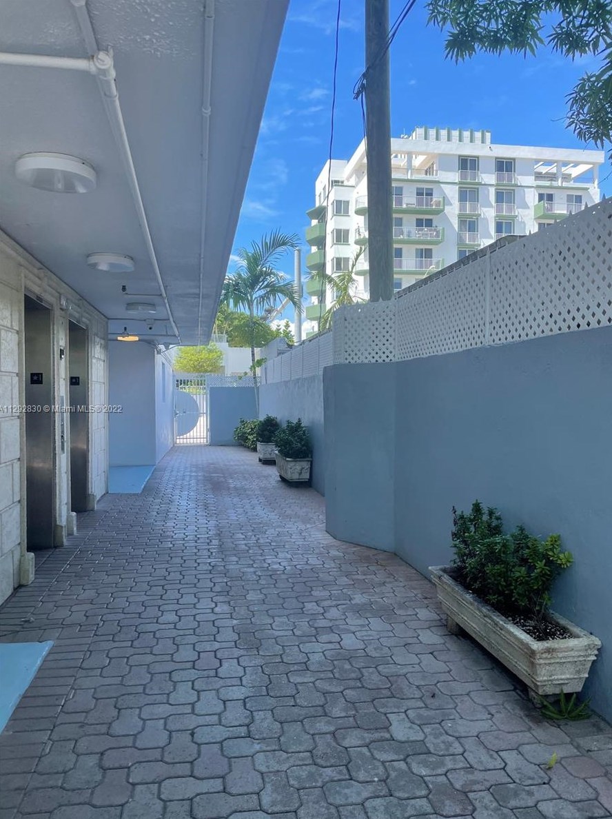2575 Sw 27th Ave #308, Miami, FL 33133