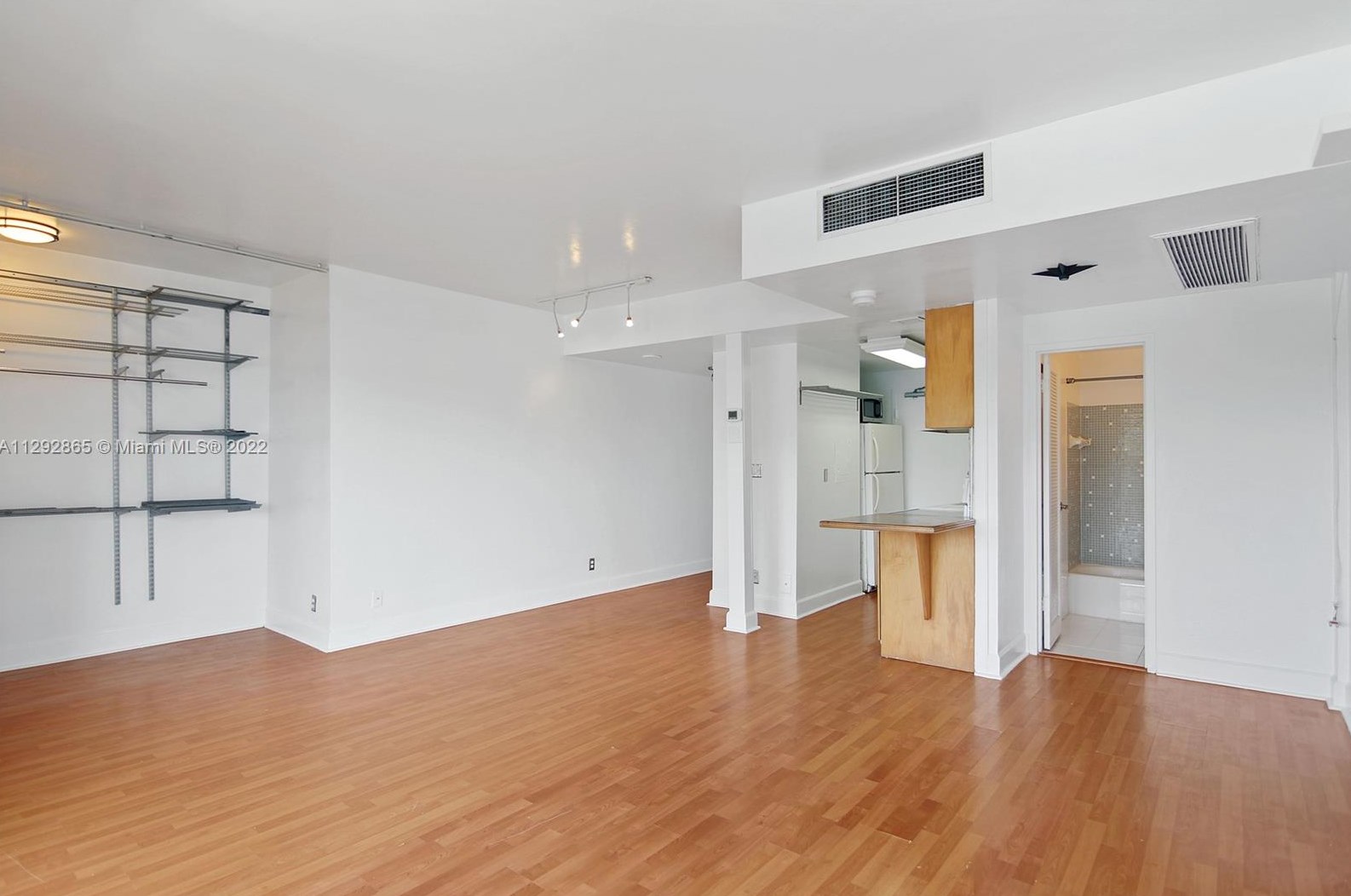 880 Ne 69th St #6h, Miami, FL