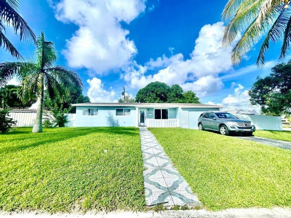 20200 Nw 11th Ct, Miami, FL 33169