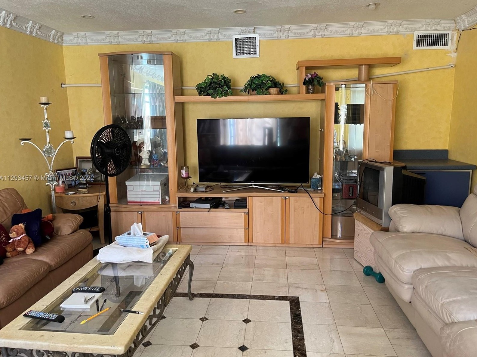 797 94 St, Miami FL 33138-2914 exterior